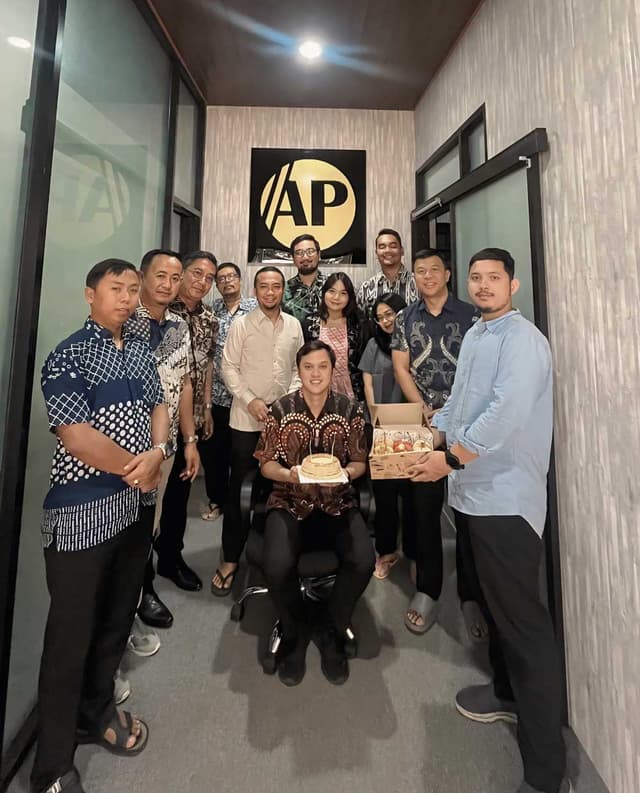 About AP — foto $3